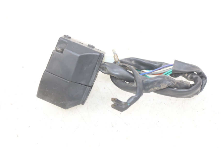 photo de LEFT HANDLEBAR SWITCH YAMASAKI RAPTOR 50 (2013 - 2018)