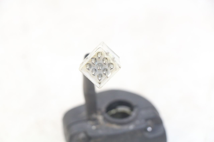 photo de LEFT HANDLEBAR SWITCH MBK SKYLINER 125 (1998 - 2001) - Technical close-up