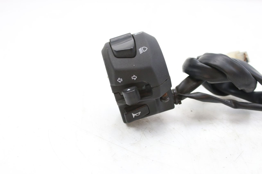 photo de LEFT SWITCH APRILIA SR R 2T LC 50 (2018 - 2021)