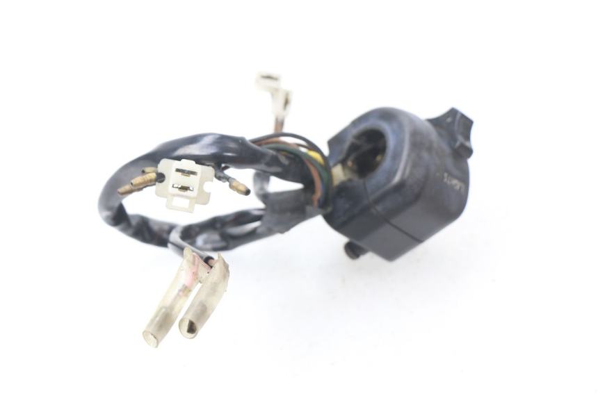 photo de LEFT HANDLEBAR SWITCH YAMAHA SR 125 (1982 - 2003) - Alternative perspective