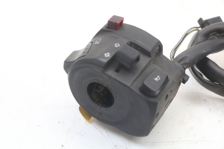 photo de LEFT SWITCH SUZUKI GSR 750 (2011 - 2017)