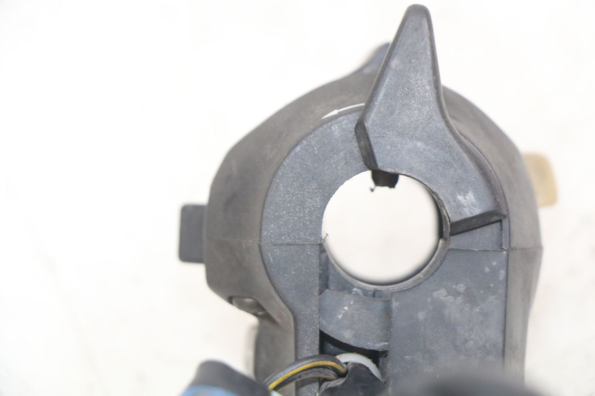 photo de LEFT HANDLEBAR SWITCH SUZUKI SV N 650 (1999 - 2002)