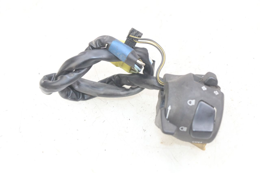 photo de LEFT HANDLEBAR SWITCH SUZUKI SV N 650 (1999 - 2002)