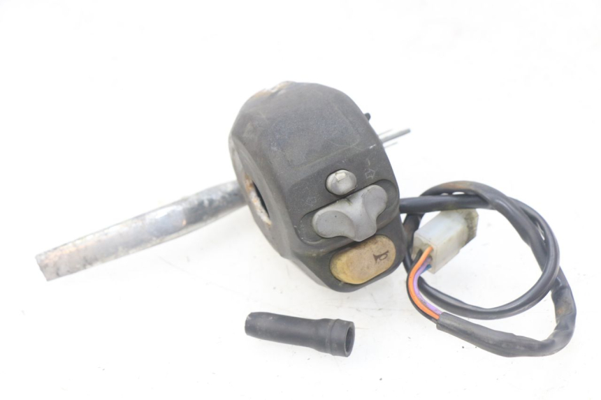 photo de LEFT HANDLEBAR SWITCH PEUGEOT TKR TREKKER FURIOUS 50 (2005 - 2014)