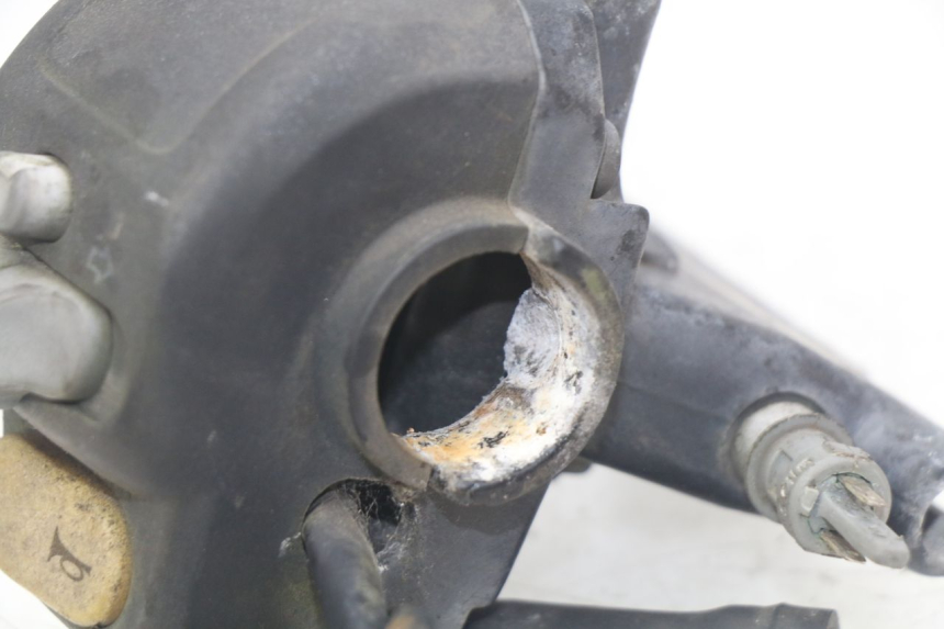 photo de LEFT HANDLEBAR SWITCH PEUGEOT TKR TREKKER FURIOUS 50 (2005 - 2014)