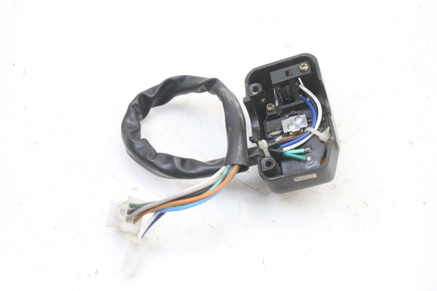 photo de LEFT HANDLEBAR SWITCH UNIVERSAL BIKE ZN50QT-11B 50 (2018 - 2021)