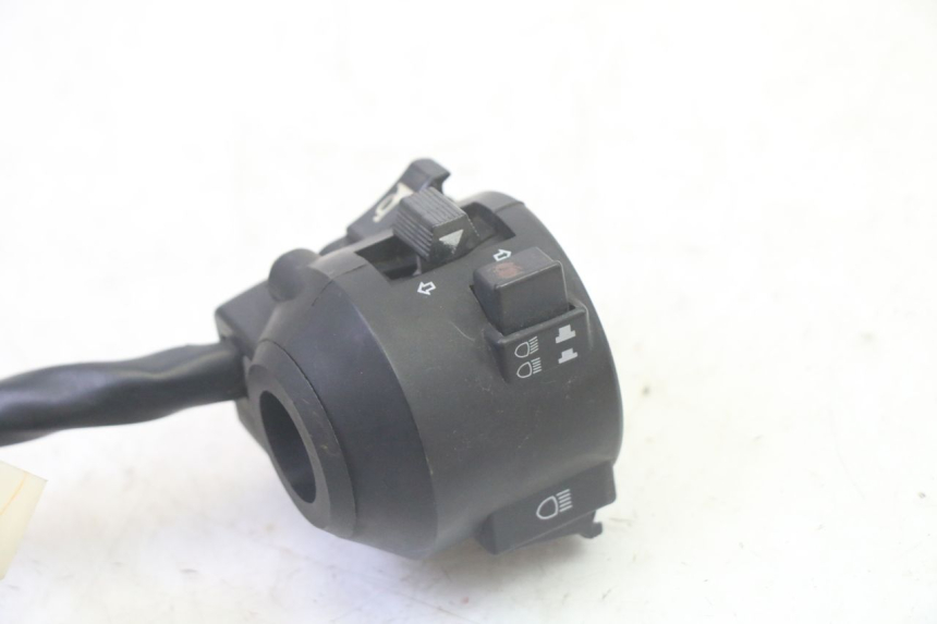 photo de LEFT HANDLEBAR SWITCH DAELIM VJ ROADWIN FI 125 (2008 - 2017) - Alternative perspective