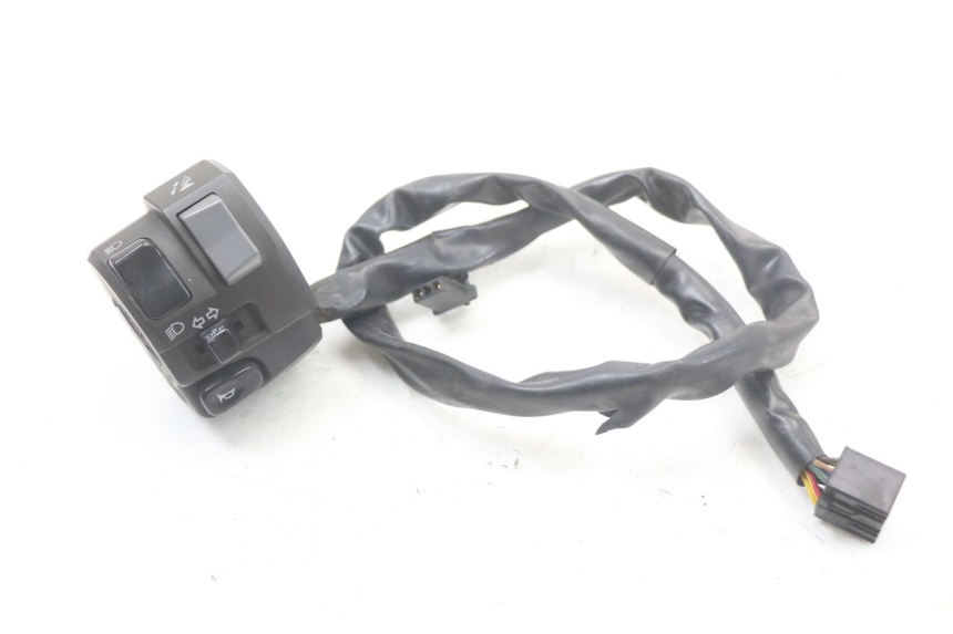 photo de LEFT HANDLEBAR SWITCH YAMAHA FJR ABS 1300 (2006 - 2012)