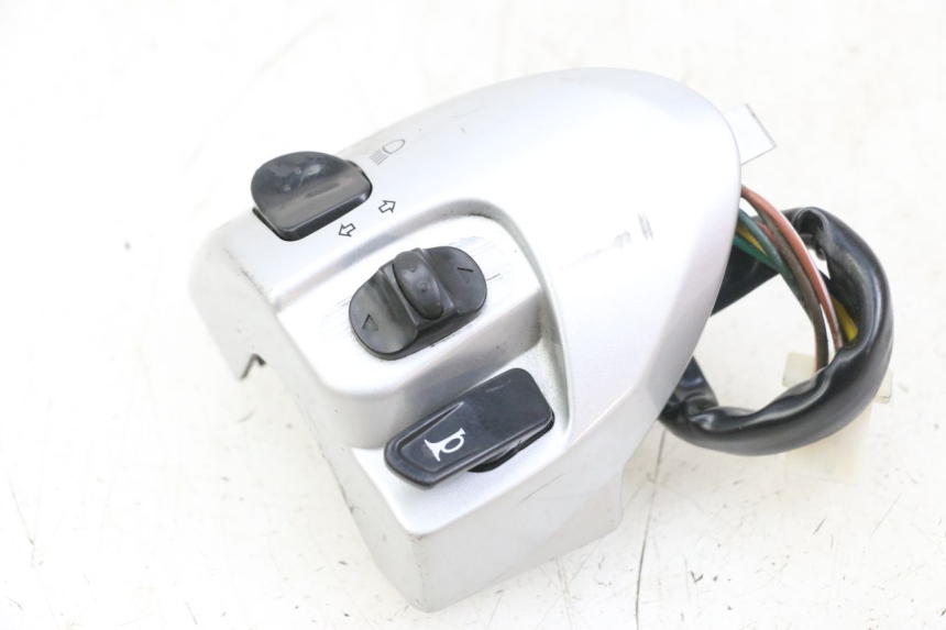 photo de LEFT HANDLEBAR SWITCH YAMAHA NEOS NEO'S 4T 50 (2008 - 2016)