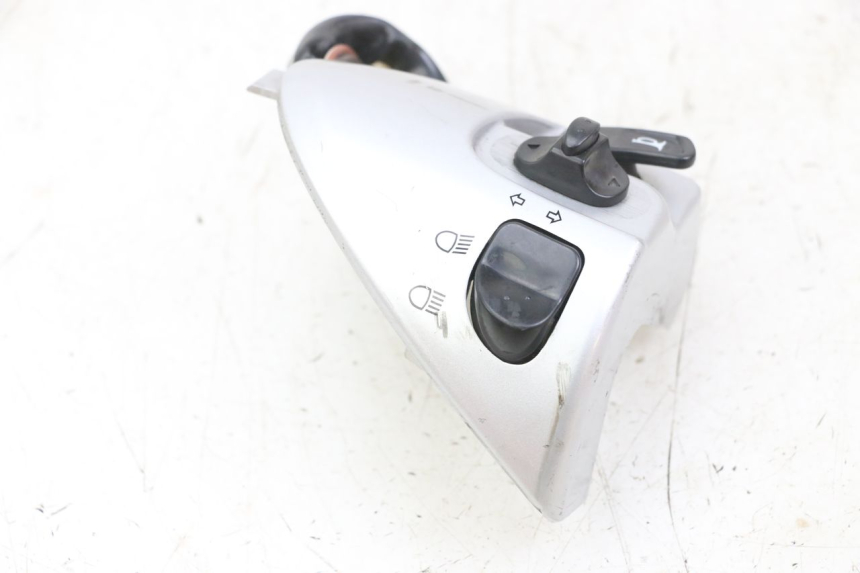 photo de LEFT HANDLEBAR SWITCH YAMAHA NEOS NEO'S 4T 50 (2008 - 2016)