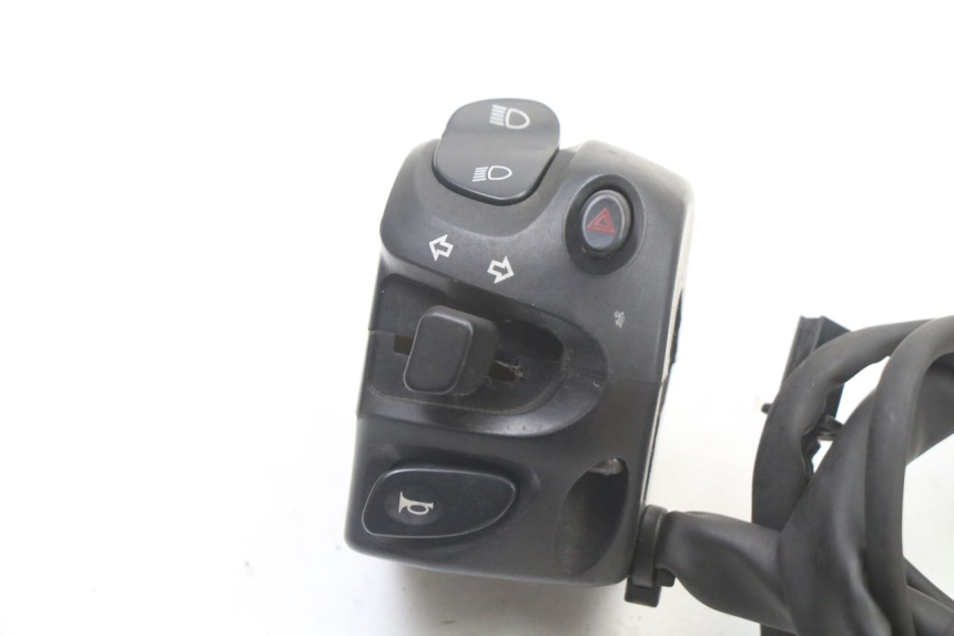 photo de LEFT SWITCH YAMAHA XJ6 ABS 600 (2008 - 2016)