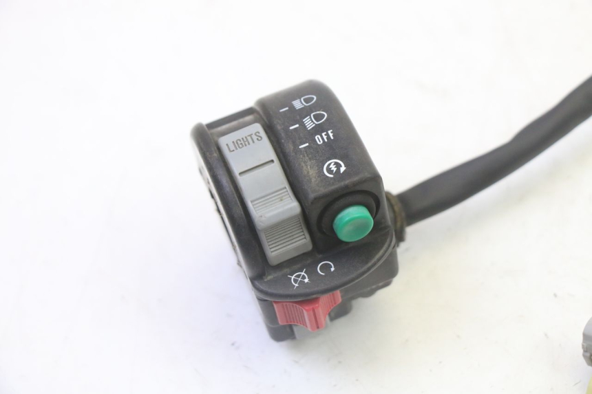 photo de LEFT SWITCH YAMAHA YFM GRIZZLY 550 (2008 - 2015)