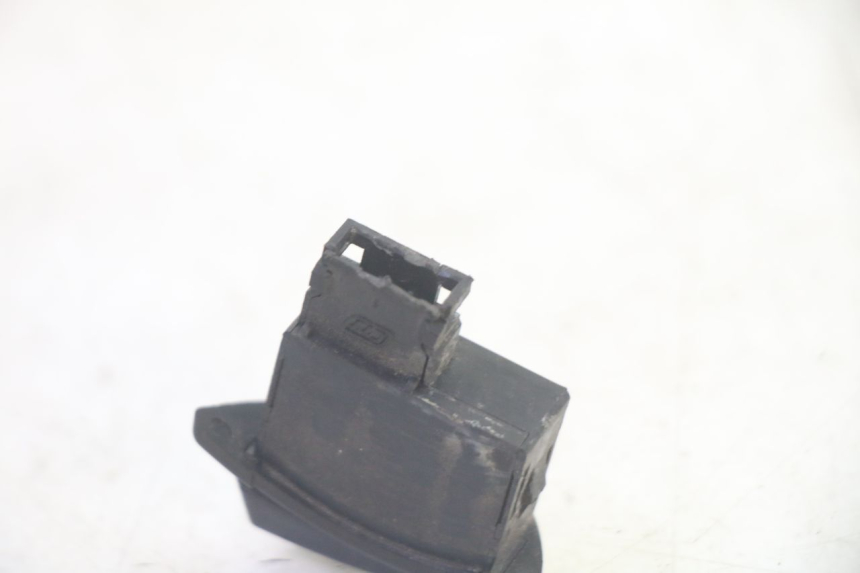 photo de HORN SWITCH PEUGEOT DJANGO 4T 50 (2014 - 2019) - Technical close-up