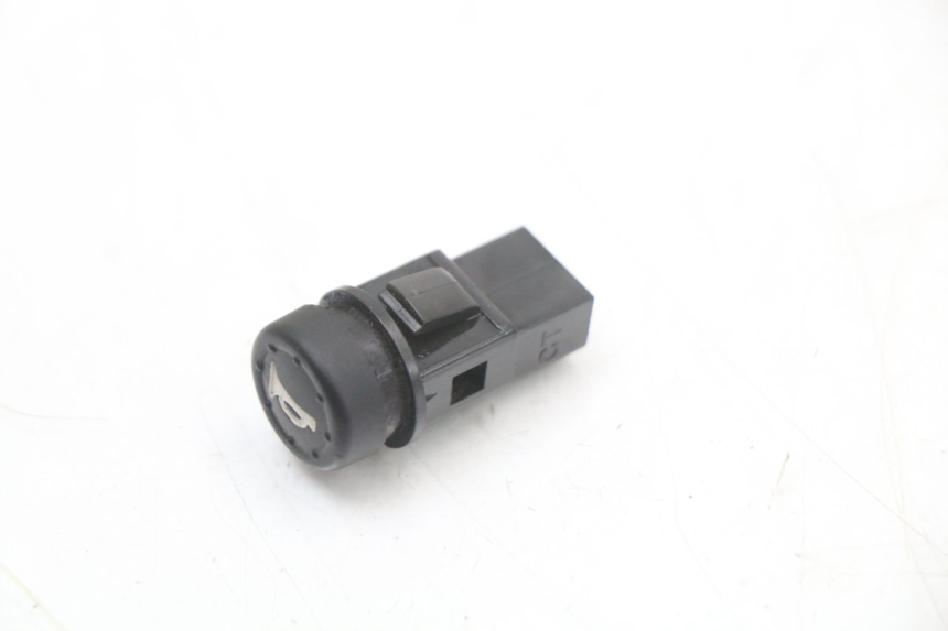 photo de HORN SWITCH PIAGGIO FLY 4T 50 (2004 - 2010)