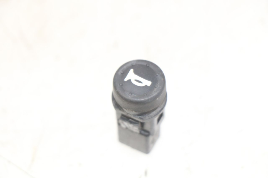 photo de HORN SWITCH PIAGGIO FLY 2T 50 (2004 - 2017)
