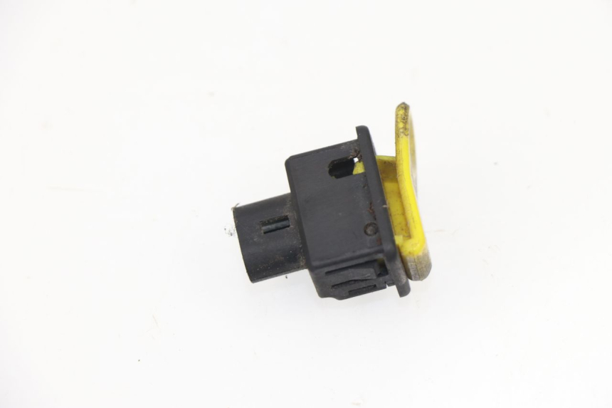 photo de HORN SWITCH GILERA STORM 50 (1993 - 1997)