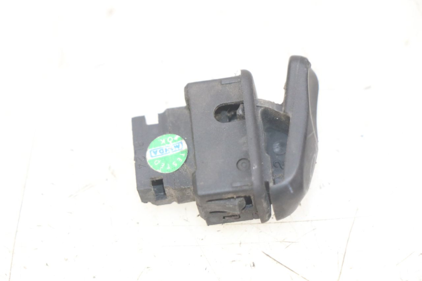 photo de HORN SWITCH PIAGGIO VESPA LXV 125 (2006 - 2009)