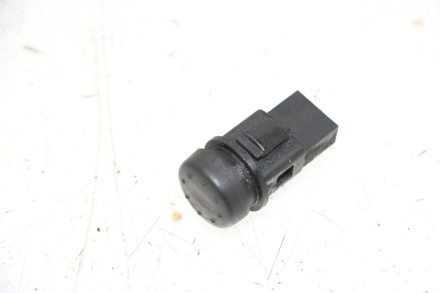 photo de HORN SWITCH PIAGGIO X8 125 (2004 - 2007) - Main view