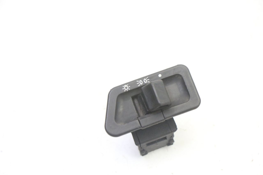 photo de HEADLIGHT SWITCH SYM FIDDLE 2 50 (2008 - 2013)
