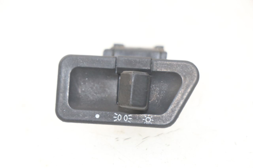 photo de HEADLIGHT SWITCH KYMCO LIKE 4T 50 (2009 - 2018)