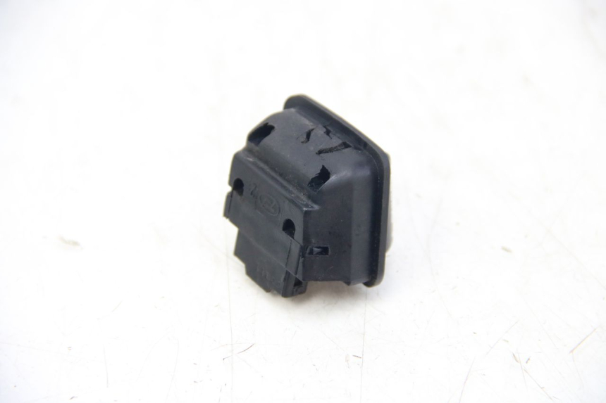 photo de HEADLIGHT HIGH BEAM SWITCH APRILIA ATLANTIC 125 (2003 - 2009)