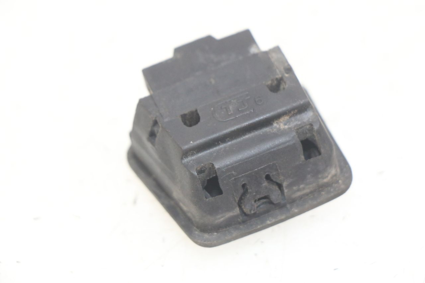 photo de HEADLIGHT HIGH BEAM SWITCH SYM FIDDLE 3 III 125 (2014 - 2020)