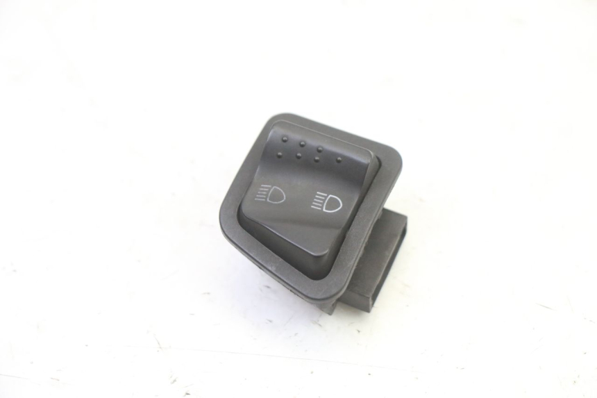 photo de HEADLIGHT SWITCH PIAGGIO LIBERTY 4T 50 (2009 - 2015)