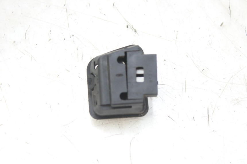 photo de HEADLIGHT HIGH BEAM SWITCH PIAGGIO MP3 RL 250 (2007 - 2010)