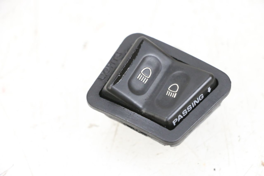 photo de HEADLIGHT HIGH BEAM SWITCH SYM ORBIT III 3 4T 50 (2018 - 2021) - Main view