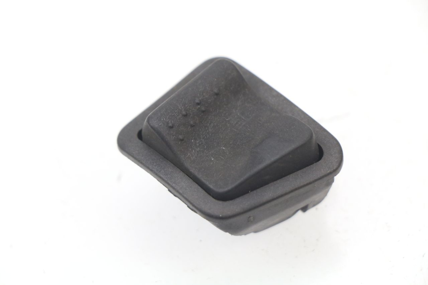 photo de HEADLIGHT HIGH BEAM SWITCH PIAGGIO FLY 2T 50 (2004 - 2017)