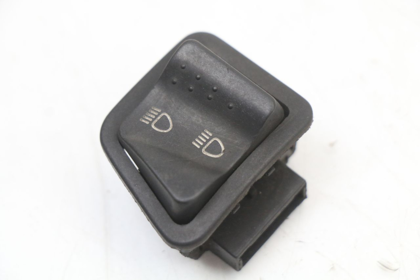 photo de HEADLIGHT HIGH BEAM SWITCH PIAGGIO FLY 2T 50 (2004 - 2017)