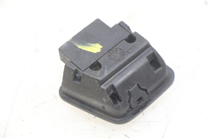 photo de HEADLIGHT HIGH BEAM SWITCH PIAGGIO FLY 4T 50 (2013 - 2017)