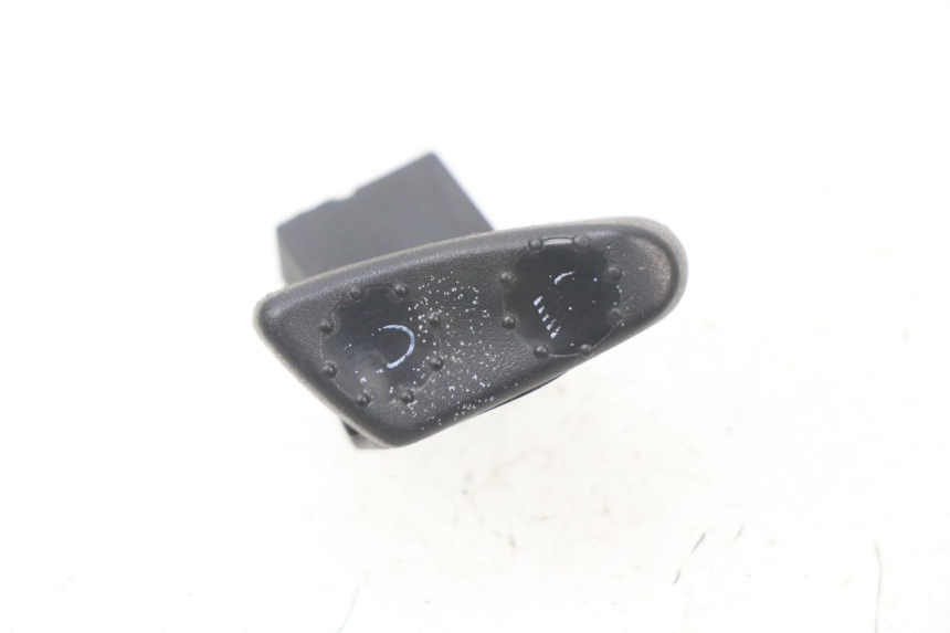 photo de HEADLIGHT HIGH BEAM SWITCH PIAGGIO VESPA LX 2T 50 (2005 - 2013)