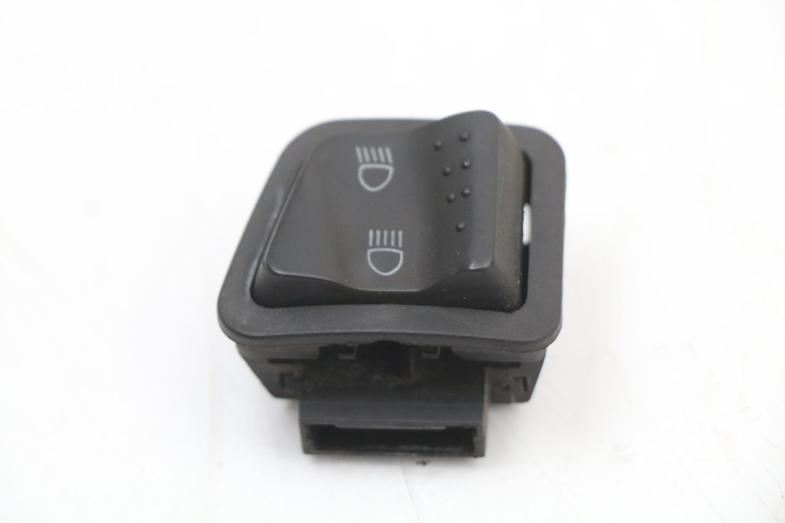 photo de HEADLIGHT SWITCH APRILIA SR 2T 50 (2018 - 2022)