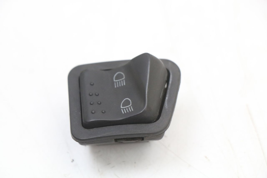 photo de HEADLIGHT SWITCH APRILIA SR 2T 50 (2018 - 2022)