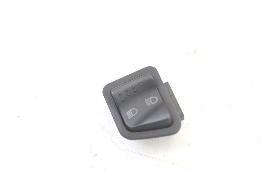 photo de HEADLIGHT SWITCH APRILIA SR 2T 50 (2018 - 2022)