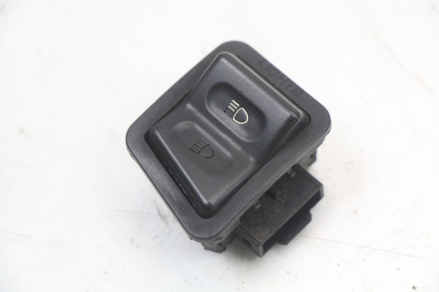 photo de HEADLIGHT HIGH BEAM SWITCH SYM ORBIT III 3 4T 50 (2018 - 2021)