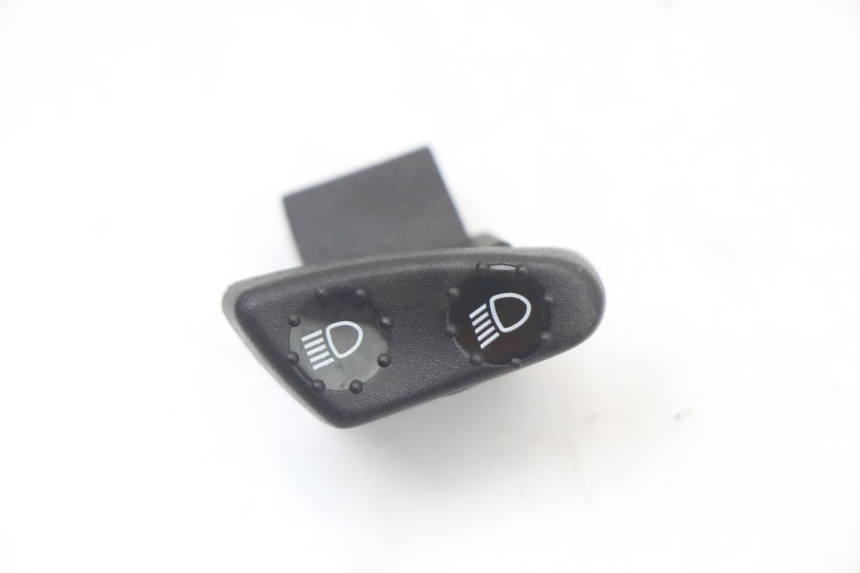 photo de HEADLIGHT HIGH BEAM SWITCH PIAGGIO VESPA LX 125 (2005 - 2010)