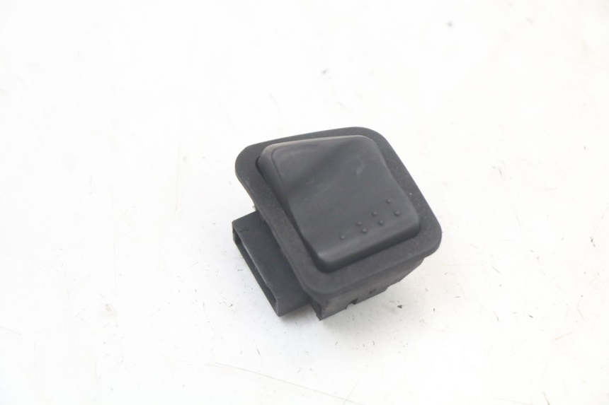 photo de HEADLIGHT HIGH BEAM SWITCH PIAGGIO XEVO - X EVO 125 (2007 - 2016) - Main view