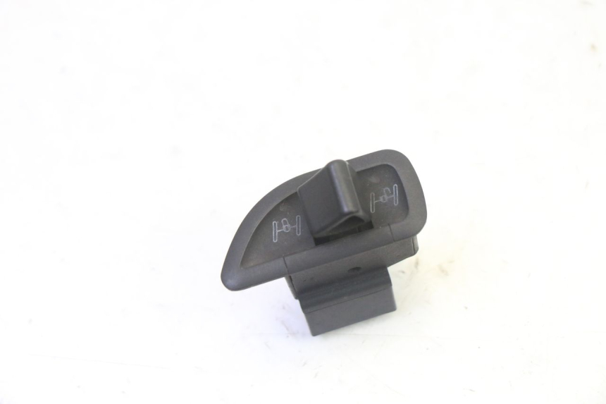 photo de ROLL LOCK SWITCH PIAGGIO MP3 125 (2006 - 2014)