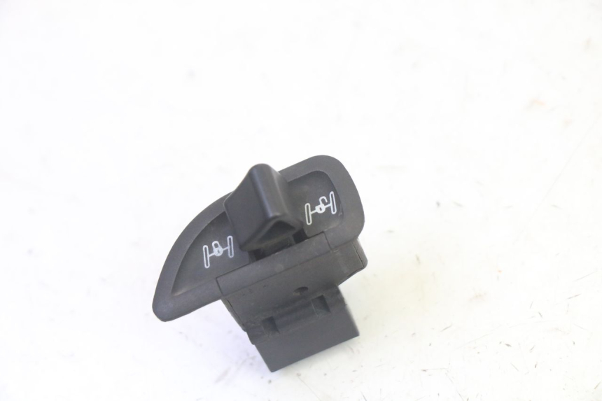 photo de HANDLEBAR ROLL LOCK PIAGGIO MP3 RL 250 (2007 - 2010)