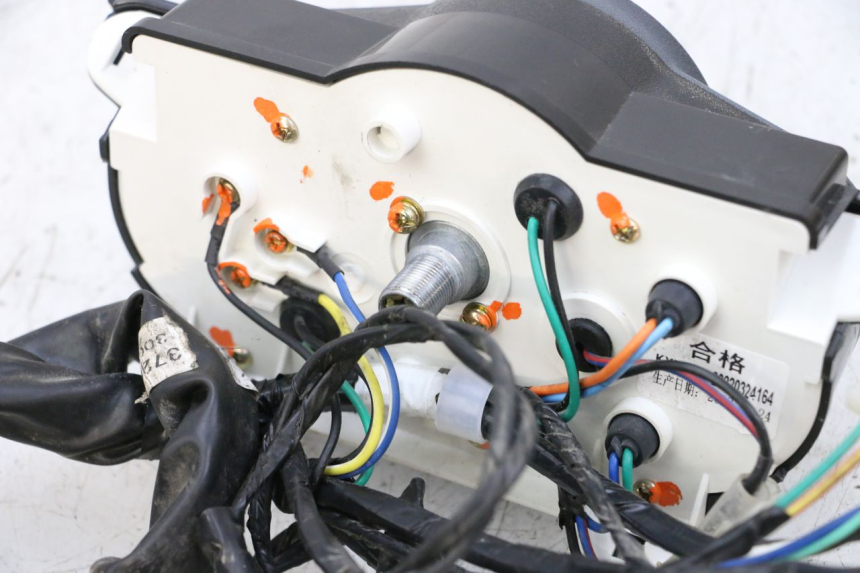 photo de SPEEDOMETER KYMCO AGILITY 4T 50 (2018 - 2022) - Surface and material condition