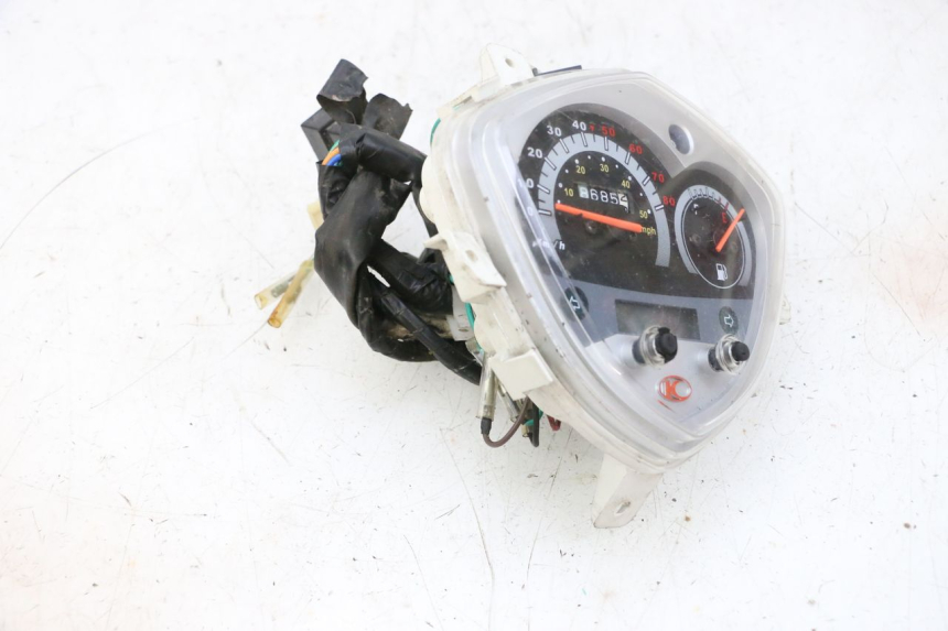 photo de SPEEDOMETER KYMCO AGILITY CITY 4T 50 (2008 - 2016) - Surface and material condition