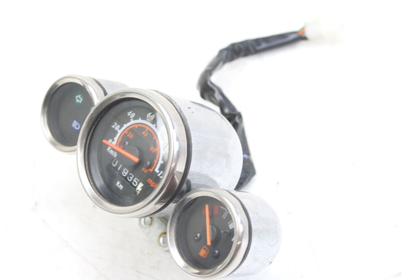 photo de SPEEDOMETER WILDLANDER BISCUIT 125 (2004 - 2010)