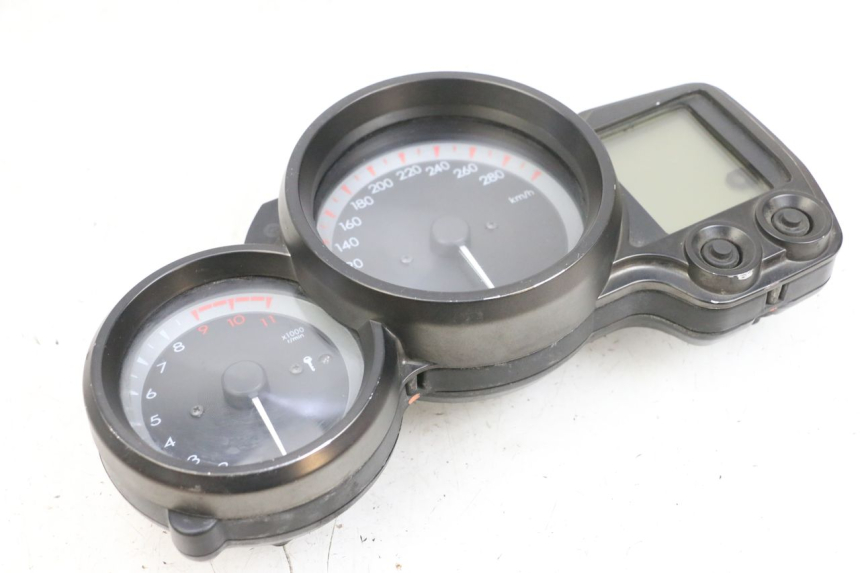 photo de SPEEDOMETER YAMAHA FJR ABS 1300 (2006 - 2012) - Fixing points details
