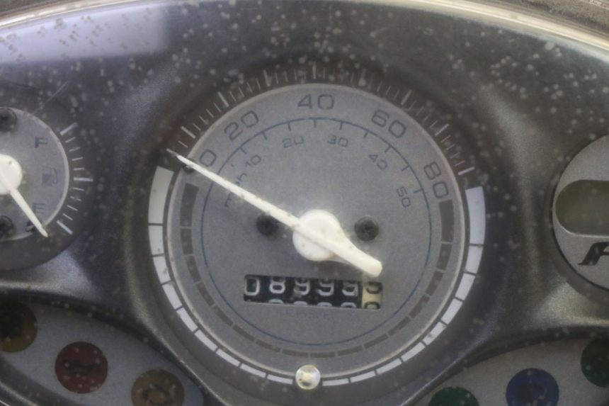 photo de SPEEDOMETER PIAGGIO FLY 4T 50 (2013 - 2017) - Alternative perspective