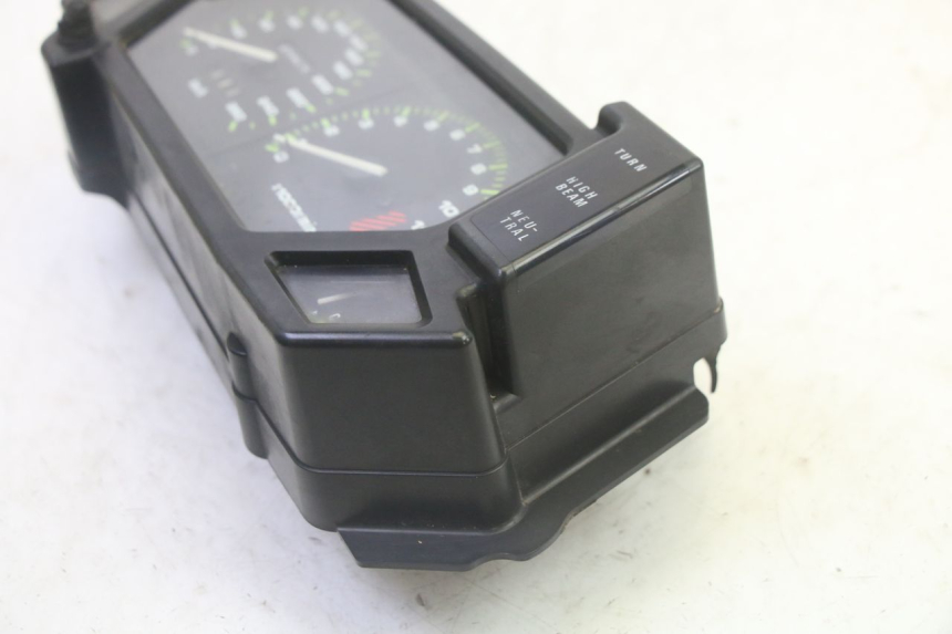 photo de SPEEDOMETER KAWASAKI GPX R WARBIRD 600 (1988 - 1993) - Additional view of the item