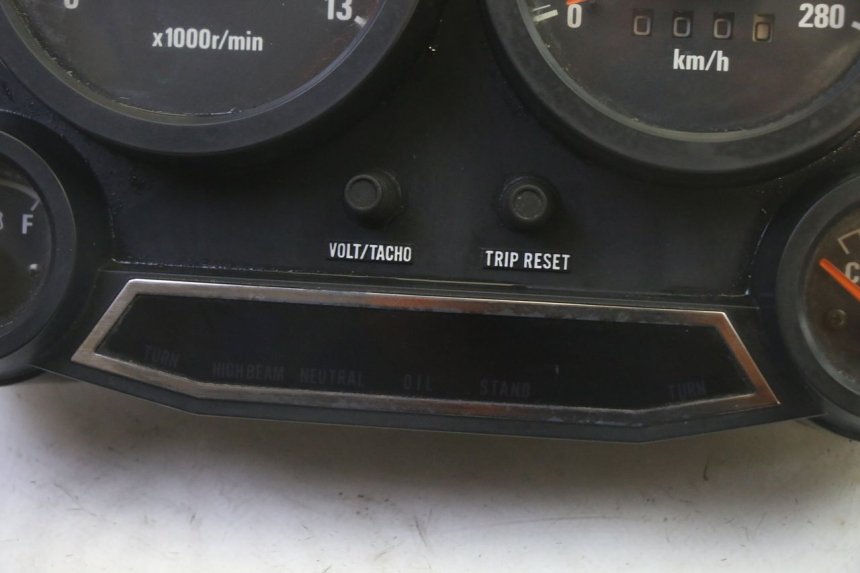 photo de SPEEDOMETER KAWASAKI GPZ RX 1000 (1986 - 1988) - Technical close-up