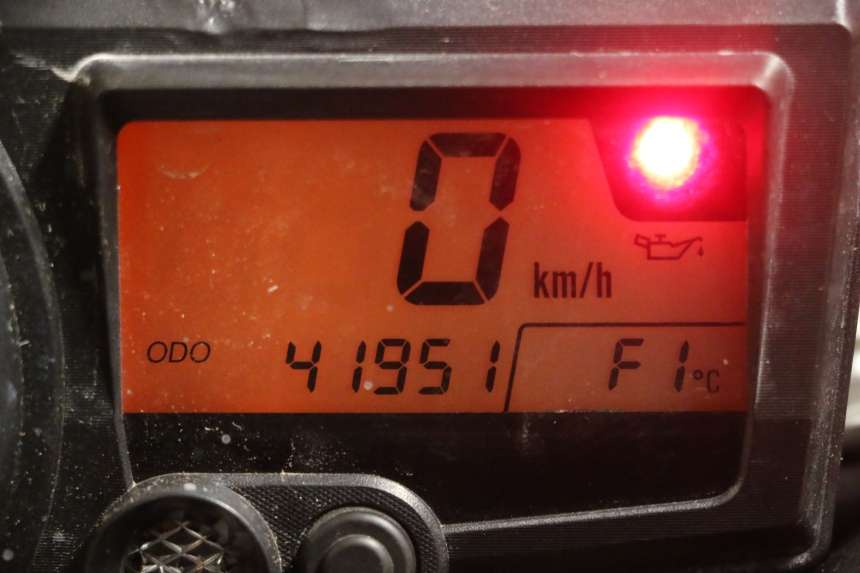 photo de SPEEDOMETER SUZUKI GSXR GSX-R 1000 (2003 - 2004) - Technical close-up