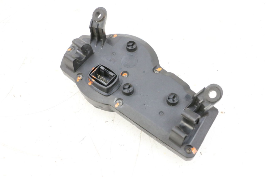 photo de SPEEDOMETER SUZUKI GSXR GSX-R 1000 (2003 - 2004) - Fixing points details